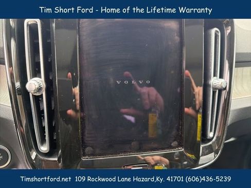 Used 2023 Volvo XC40 B5 Plus w/ Protection Package Premier image 10