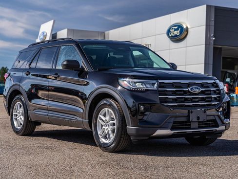 New 2026 Ford Explorer Active w/ Active Comfort Package image 1