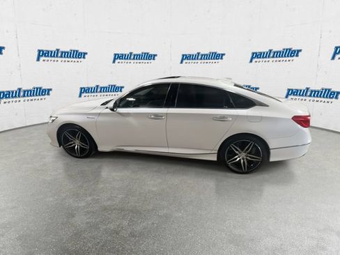 Used 2022 Honda Accord Touring image 6