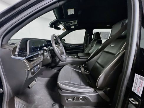 Used 2021 Cadillac Escalade Sport w/ Driver Assist Tech Package AWD/4WD image 7