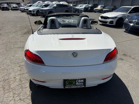 Used 2011 BMW Z4 sDrive30i image 5