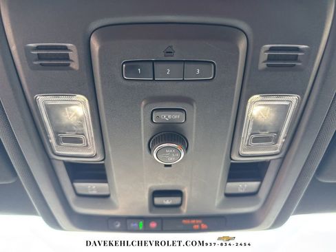 Used 2021 Chevrolet Suburban RST AWD/4WD image 13
