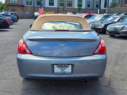 Used 2004 Toyota Solara SE FWD image 5