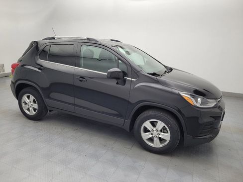 Used 2017 Chevrolet Trax LT w/ Driver Confidence Package image 11