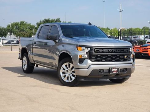 Used 2024 Chevrolet Silverado 1500 Custom RWD image 2