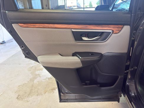 Used 2017 Honda CR-V EX image 31