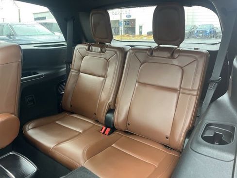 Used 2022 Lincoln Aviator Reserve w/ Equipment Group 201A image 19