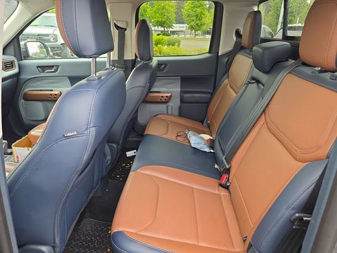 Used 2022 Ford Maverick Lariat FWD image 9