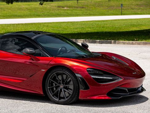 Used 2018 McLaren 720S Luxury RWD image 15