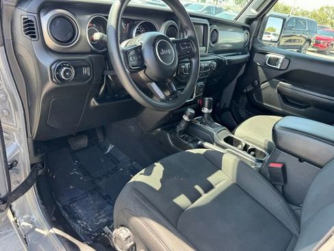 Used 2023 Jeep Wrangler Unlimited Sport AWD/4WD image 17