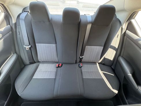 Used 2025 Nissan Sentra SV FWD image 37
