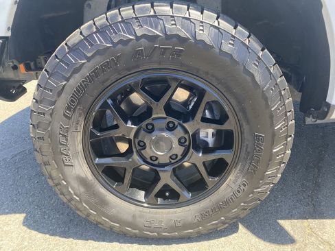 Used 2023 Ford F150 XLT AWD/4WD image 10