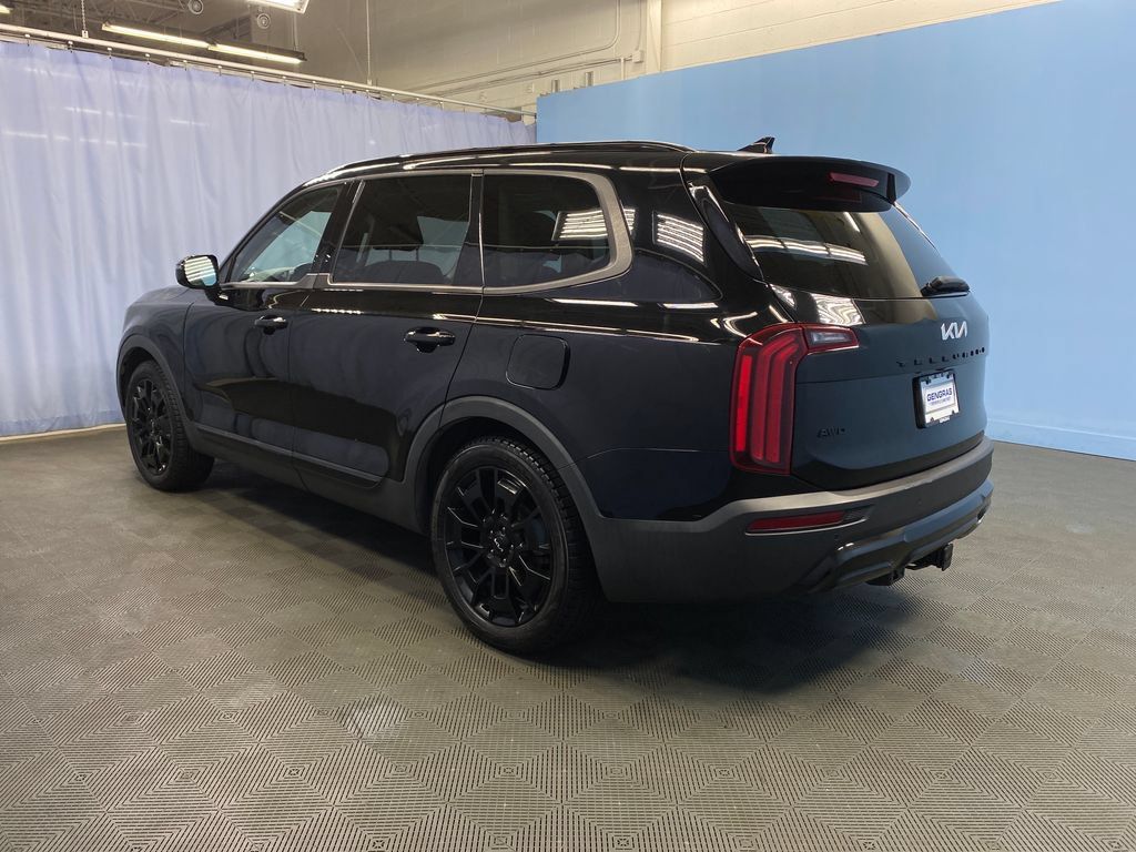 Used 2022 Kia Telluride SX w/ Nightfall Edition Package AWD/4WD image 4
