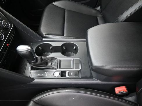 Used 2019 Volkswagen Atlas SE image 20