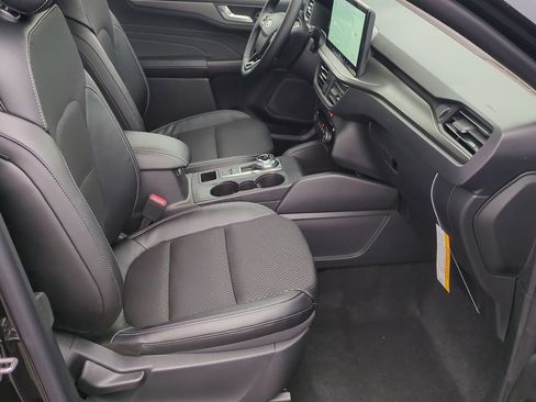 New 2026 Ford Escape SE image 19