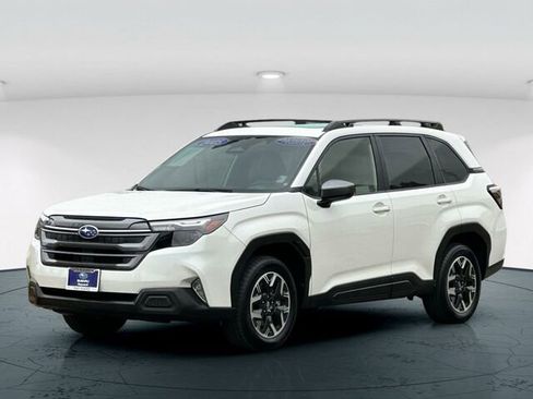 Certified 2025 Subaru Forester Premium w/ Convenience Package #1 image 2