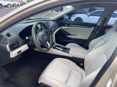Used 2019 Honda Accord LX image 11