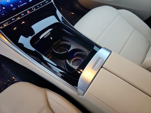 Certified 2025 Mercedes-Benz GLC 300 image 16