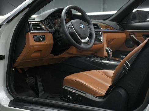 Used 2014 BMW 435i Convertible image 19