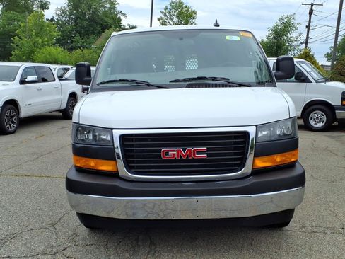 Used 2025 GMC Savana 2500 w/ Driver Convenience Package RWD image 2