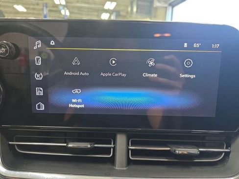 Used 2024 Chevrolet Trax ACTIV w/ Sunroof Package FWD image 23