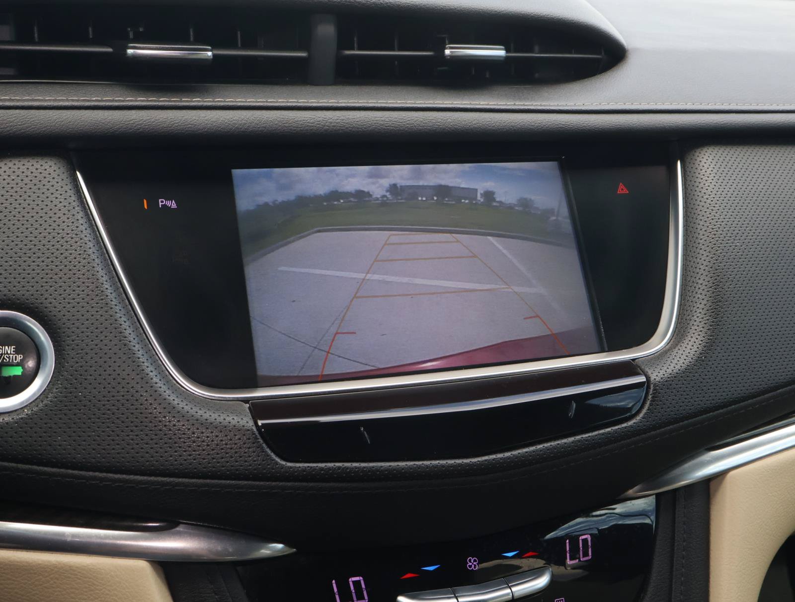 Used 2019 Cadillac XT5 FWD image 27