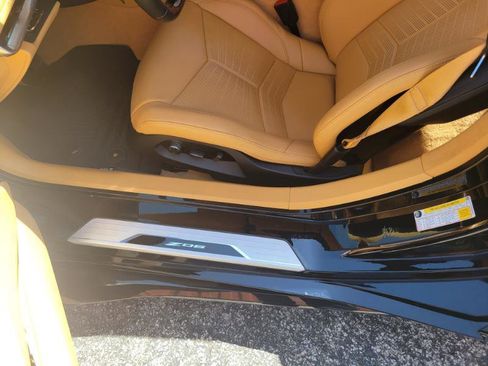 Used 2024 Chevrolet Corvette Z06 RWD image 16