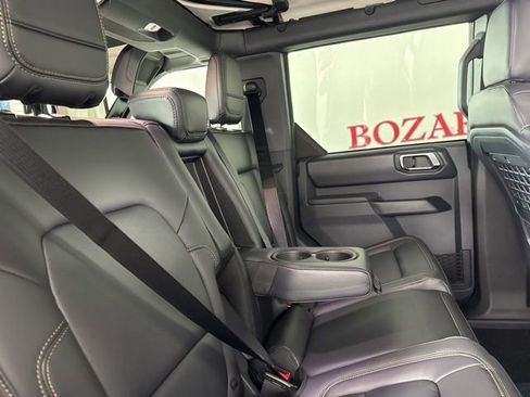 New 2025 Ford Bronco Badlands image 24