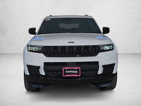 New 2025 Jeep Grand Cherokee L Altitude image 6