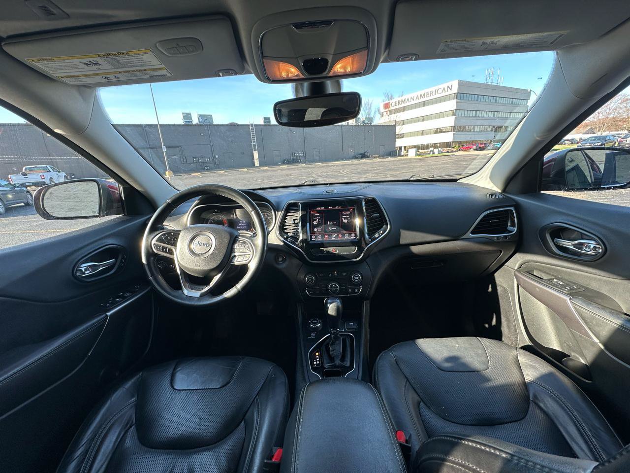 Used 2019 Jeep Cherokee Limited AWD/4WD image 13