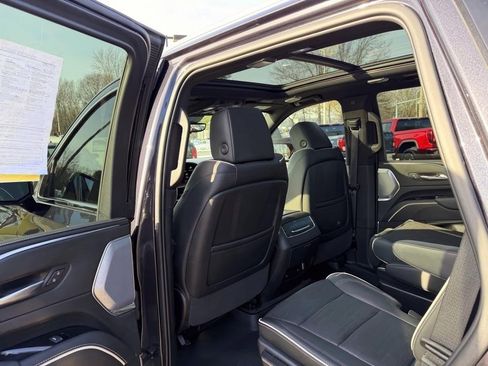 Certified 2022 Cadillac Escalade Premium Luxury w/ Performance Package image 12