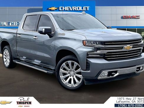 Used 2019 Chevrolet Silverado 1500 High Country w/ Technology Package AWD/4WD image 1