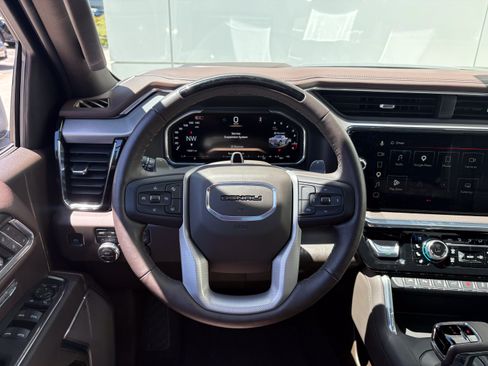 Used 2026 GMC Sierra 1500 Denali AWD/4WD image 15