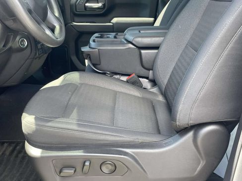 Used 2024 Chevrolet Silverado 2500 Custom w/ Custom Convenience Package AWD/4WD image 12