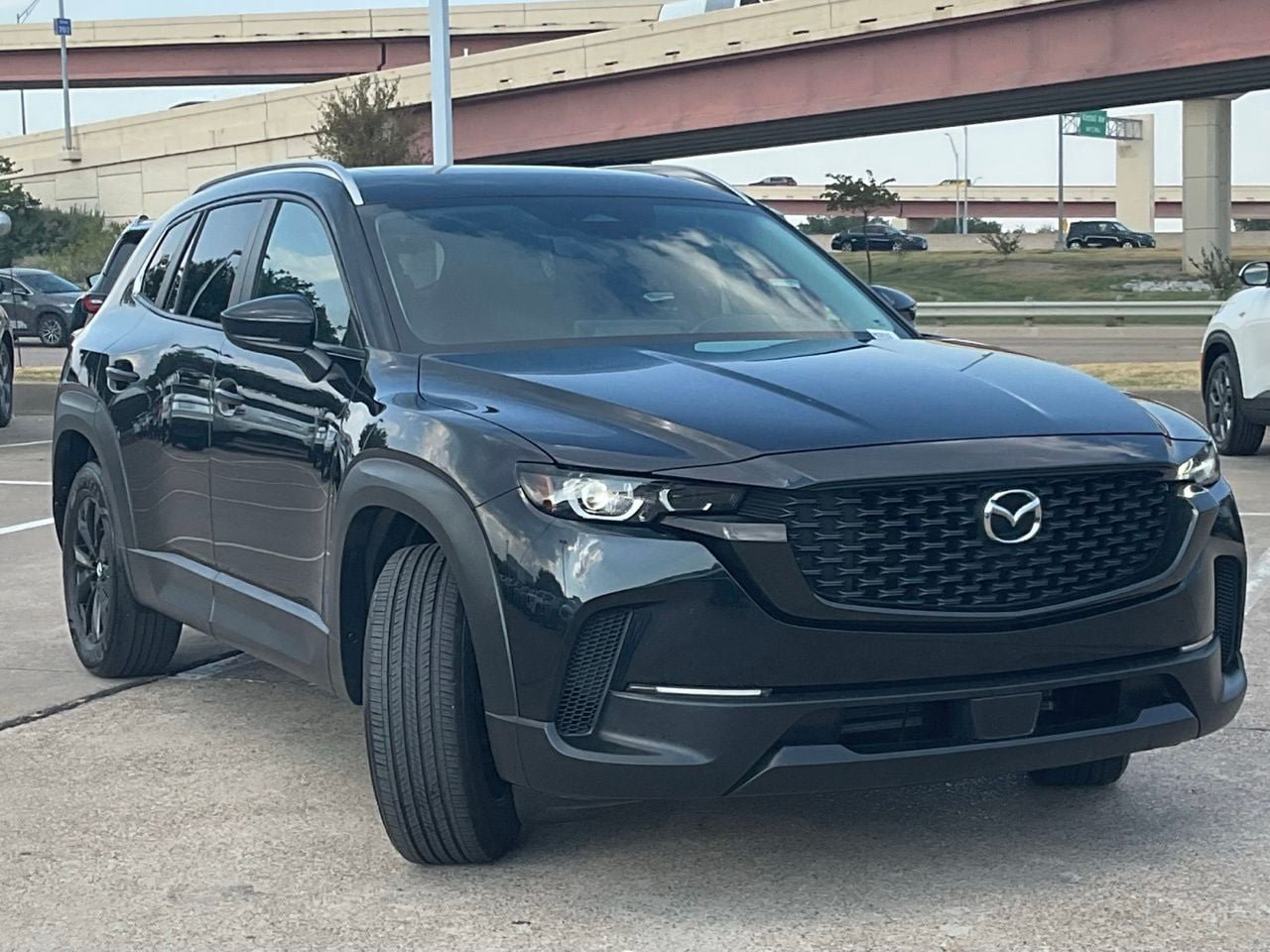 Used 2025 MAZDA CX-50 AWD 2.5 S w/ Premium Package image 3