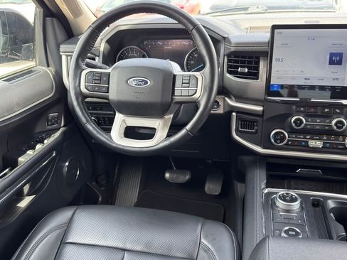 Used 2024 Ford Expedition Max XLT image 22