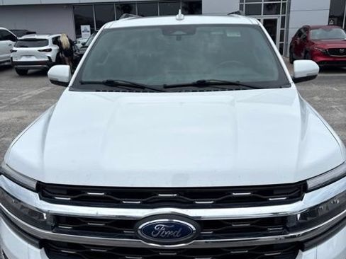 Used 2022 Ford Expedition Limited RWD image 10