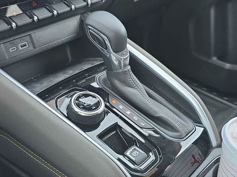 Used 2024 Chevrolet Colorado ZR2 w/ ZR2 Bison Edition image 20