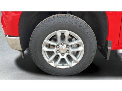 Used 2024 Chevrolet Silverado 1500 LT image 35