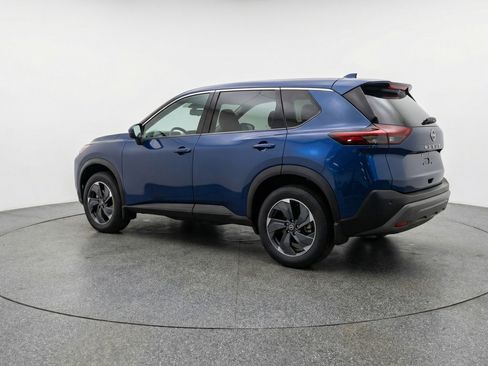 Used 2025 Nissan Rogue SV FWD image 6