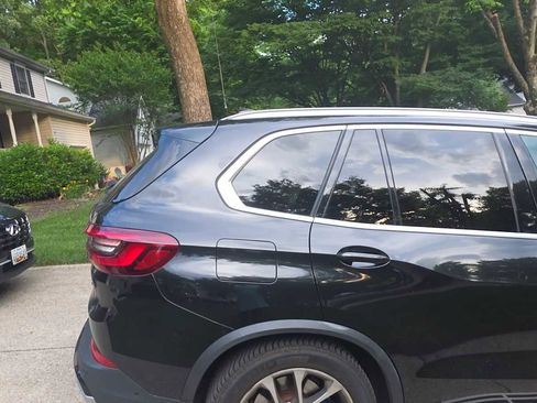 Used 2020 BMW X5 xDrive40i w/ Executive Package AWD/4WD image 9