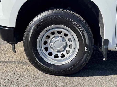 Used 2023 Chevrolet Silverado 1500 W/T w/ Trailering Package image 6