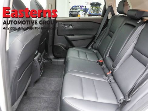 Used 2022 Nissan Rogue SL w/ SL Premium Package image 21