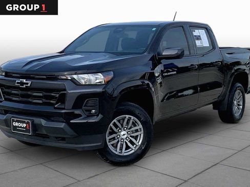 Used 2024 Chevrolet Colorado LT w/ LT Convenience Package image 1