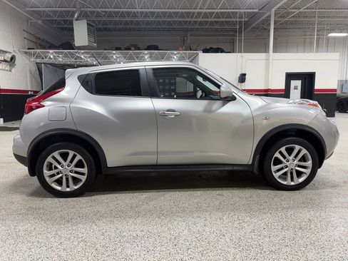Used 2011 Nissan Juke SL image 9