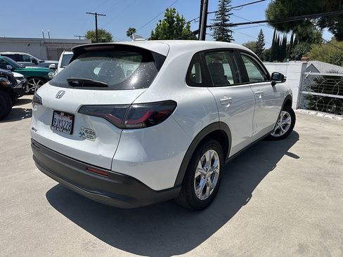 Used 2024 Honda HR-V LX image 5