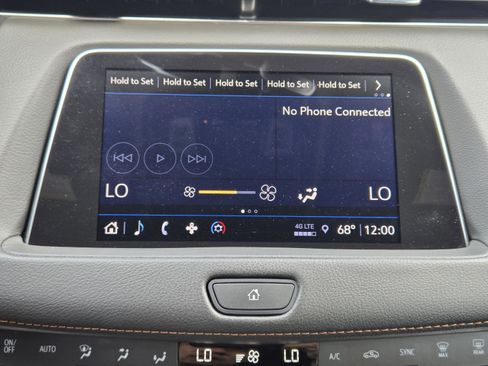 Used 2023 Cadillac XT4 Sport w/ Enhanced Visibility Package image 20