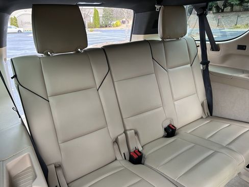 Used 2021 Cadillac Escalade ESV Premium Luxury w/ Driver Assist Tech Package image 46