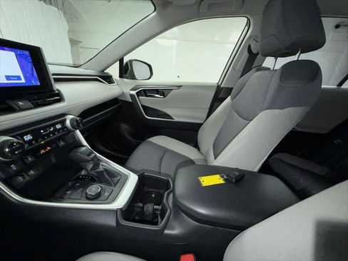 Certified 2023 Toyota RAV4 XLE w/ Convenience Package AWD/4WD image 7