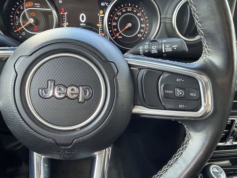 Used 2023 Jeep Wrangler Unlimited Sahara w/ Cold Weather Group AWD/4WD image 16